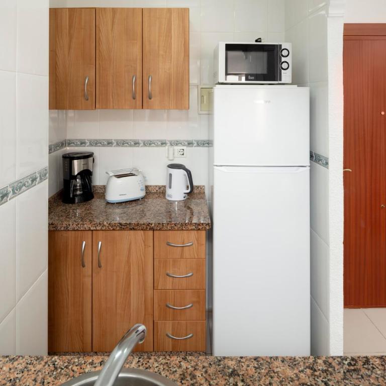 Bloque 85 - Apartamento Superior de 1 dormitorio con balcón - 8