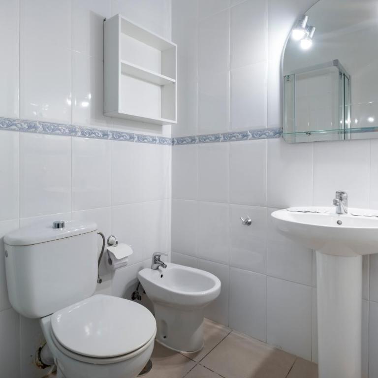 Bloque 85 - Apartamento Superior de 1 dormitorio con balcón - 14