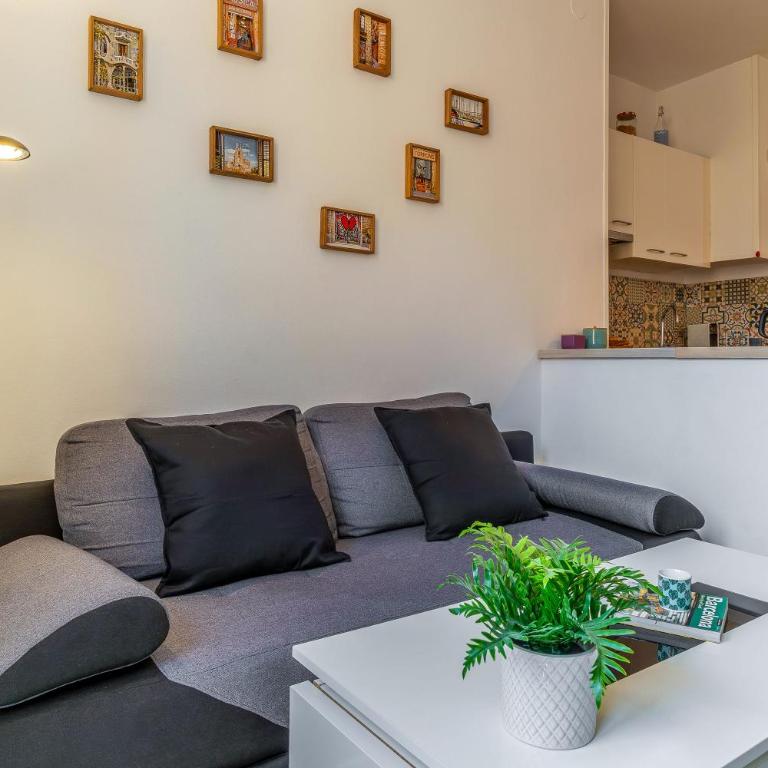 Canela Homes BARCELONA AUGUSTA - One-Bedroom Apartment - 15
