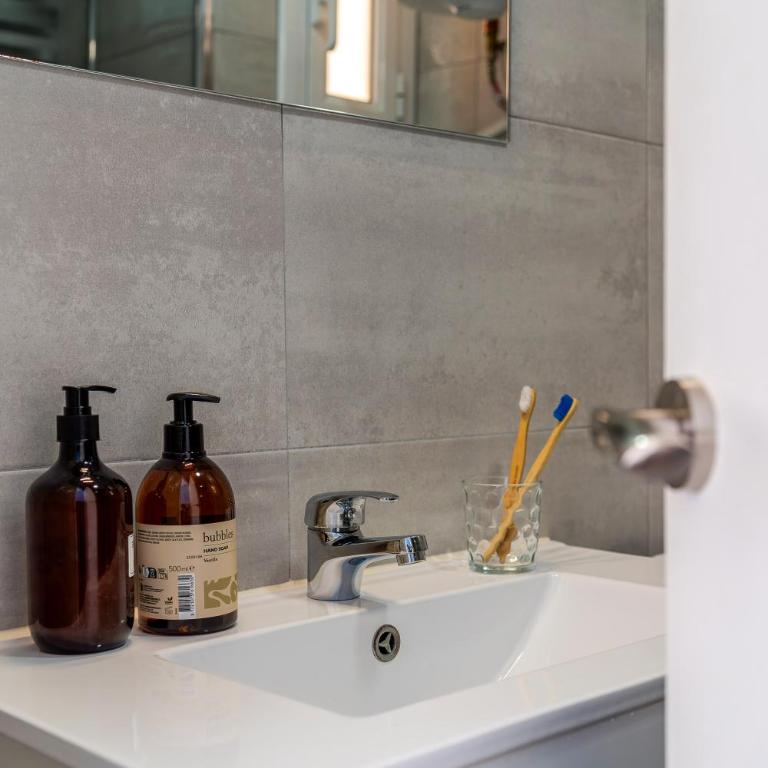 Canela Homes BARCELONA AUGUSTA - One-Bedroom Apartment - 22