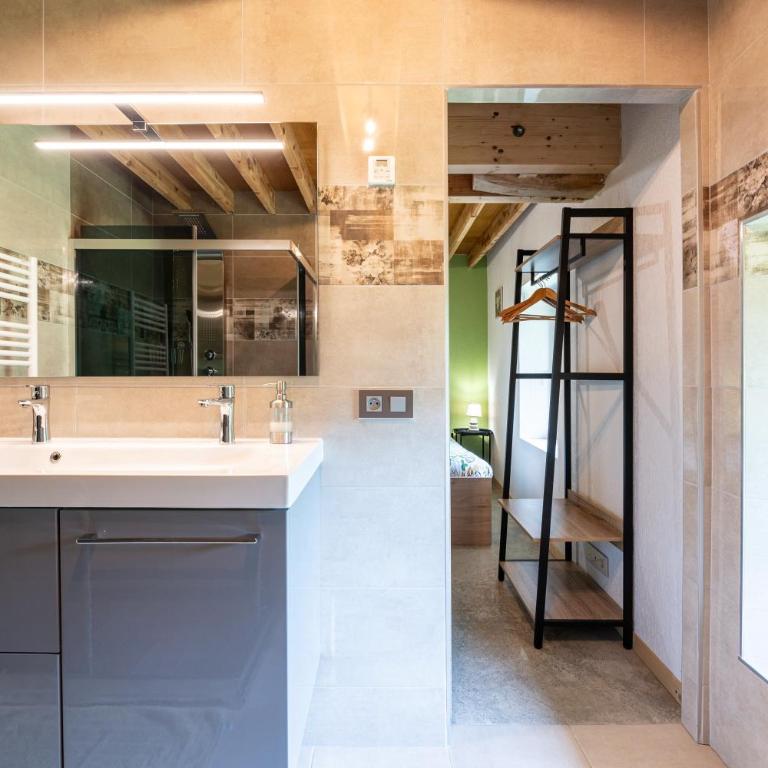 Les Bellevues - Chambre Quadruple avec Douche - 15