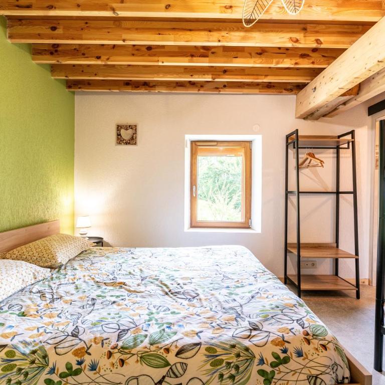 Les Bellevues - Chambre Quadruple avec Douche - 8