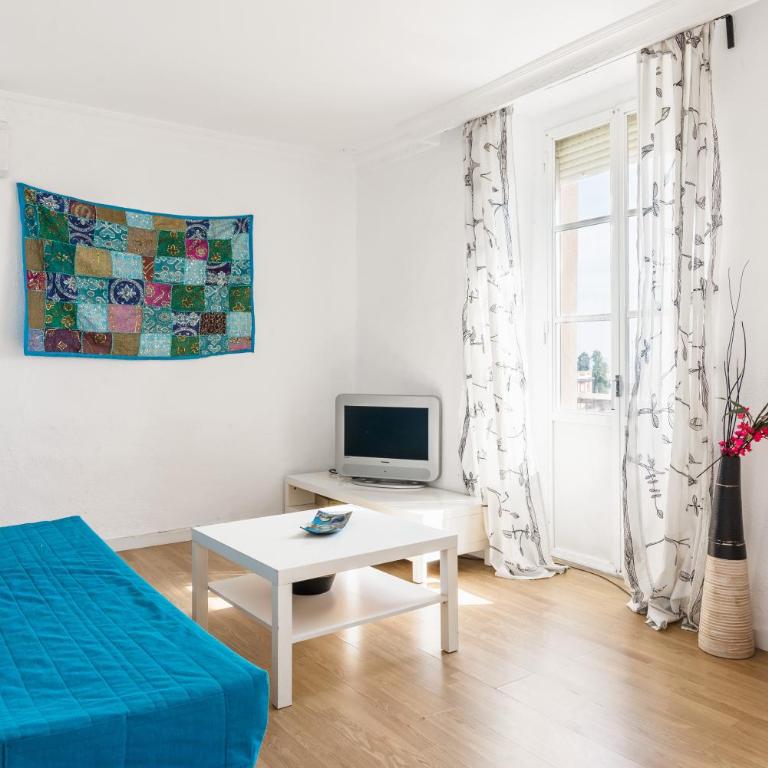 Apartamentos Calesas - Apartamento Deluxe de 2 dormitorios con balcón - 1
