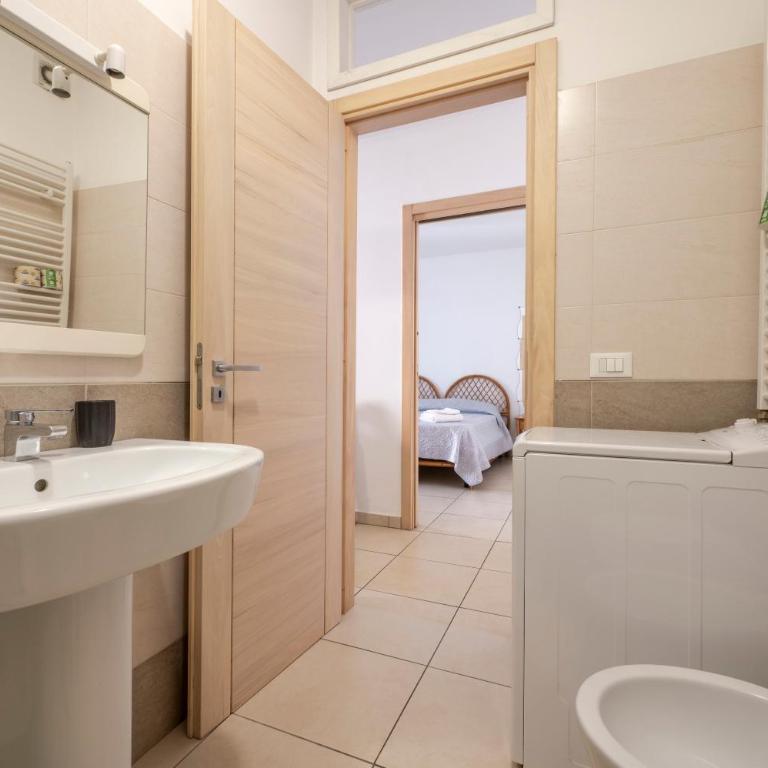 A Due Passi Dal Centro Bilo - Appartamento Superior con 1 Camera da Letto e Balcone - 17