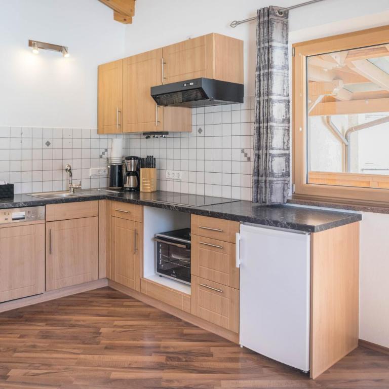 Appartement Julia - Apartment mit 2 Schlafzimmern und Bergblick - 9