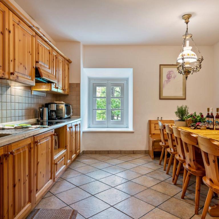 Luxe Historic Chateau Ciasa Soldà 2 - Appartamento Superior con Balcone - 16
