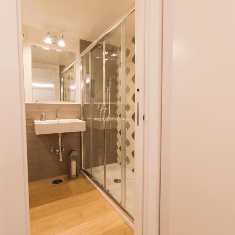 Casa Fabrizio Ai Gradoni Di Chiaia - Appartamento Superior con 1 Camera da Letto e Balcone - 5
