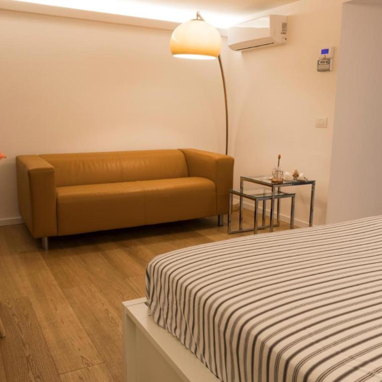 Casa Fabrizio Ai Gradoni Di Chiaia - Appartamento Superior con 1 Camera da Letto e Balcone - 4