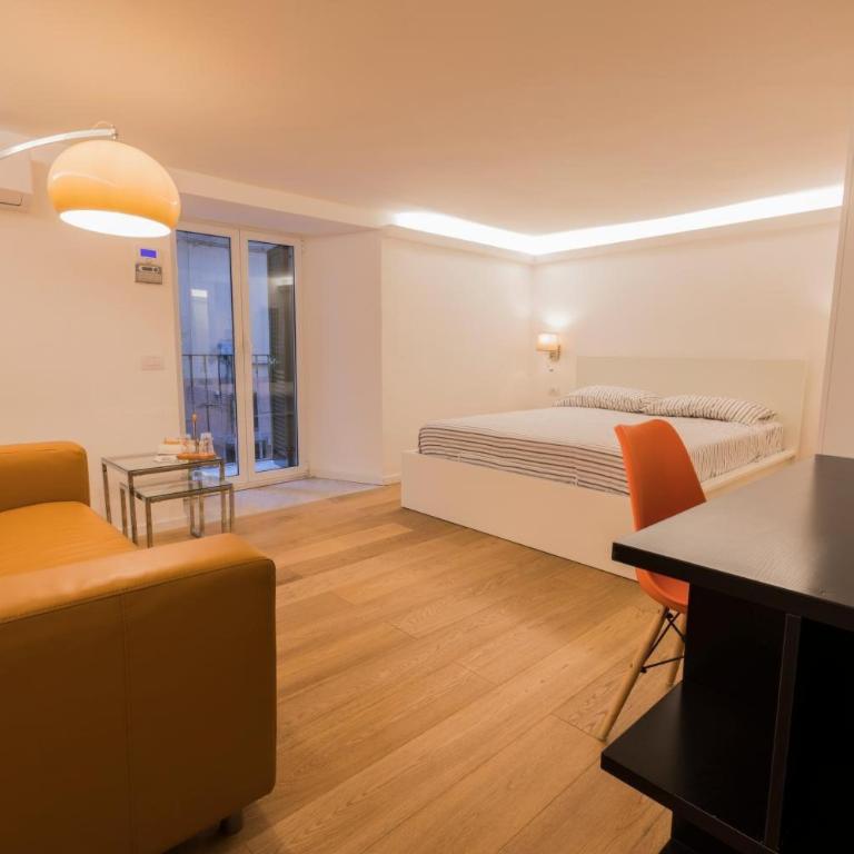 Casa Fabrizio Ai Gradoni Di Chiaia - Appartamento Superior con 1 Camera da Letto e Balcone - 1