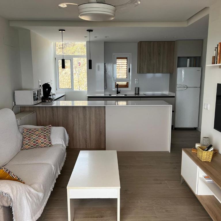 Apartamento con magnificas vistas recientemente reformado - Apartamento de 1 dormitorio - 25