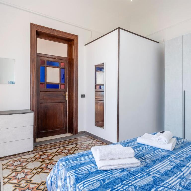 Cla e Max - Three-Bedroom House - 16