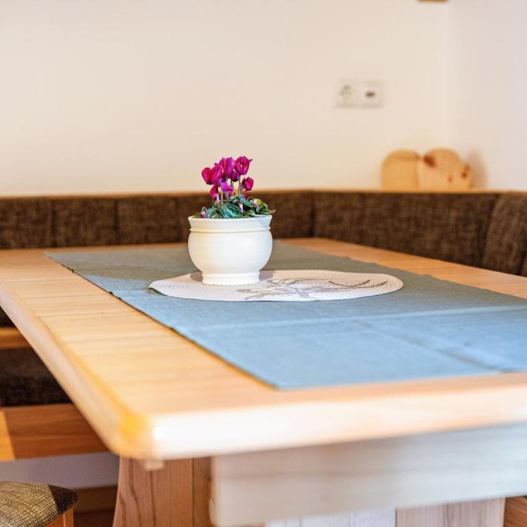 Raffreiderhof Apt Fichte - Deluxe-Apartment mit 2 Schlafzimmern und Gartenblick - 15