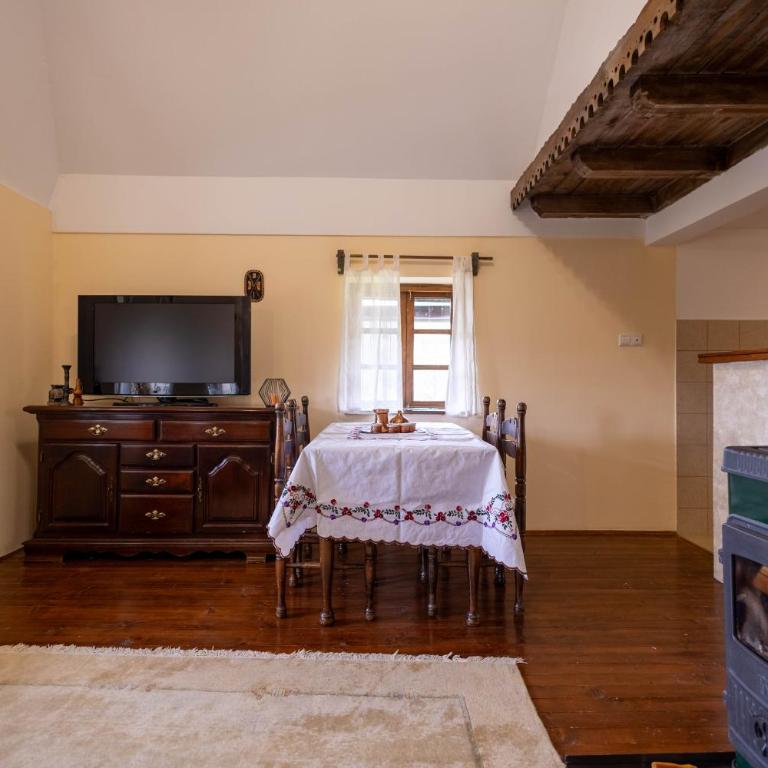 Gastro Ranč Stara Avlija - Apartman sa 1 Spavaćom Sobom - 2