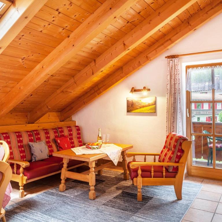 Ferienwohnung Kramer - Deluxe-Apartment mit 2 Schlafzimmern und Gartenblick - 1
