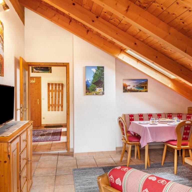 Ferienwohnung Kramer - Deluxe-Apartment mit 2 Schlafzimmern und Gartenblick - 6