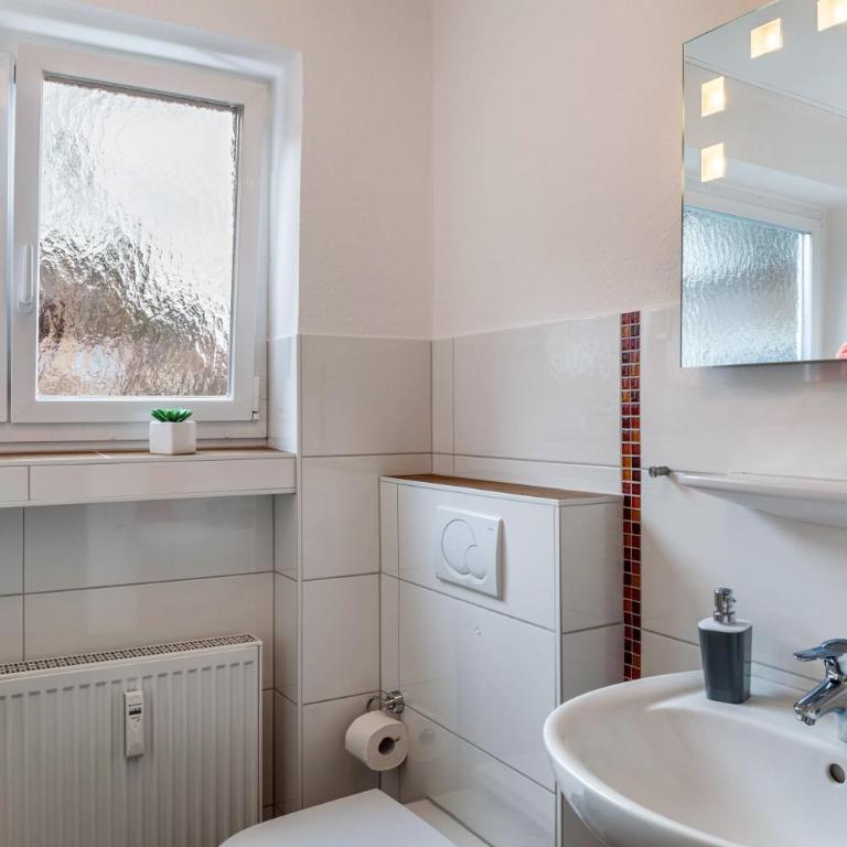 Ferienwohnung Alpenglück - Apartment mit 1 Schlafzimmer und Gartenblick - 13