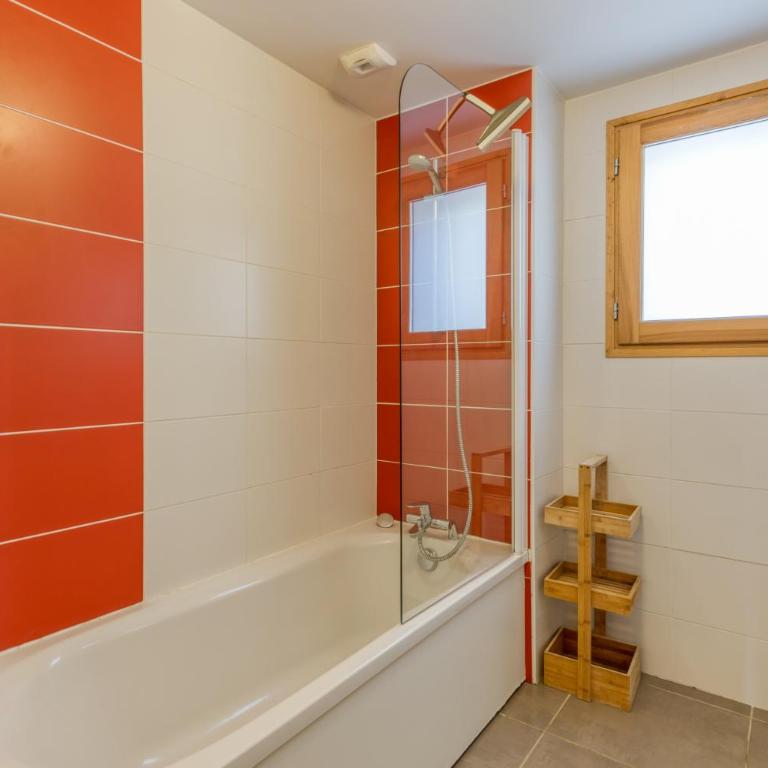 Chalet Arvina - Appartement 3 Chambres Premium avec Balcon - 15