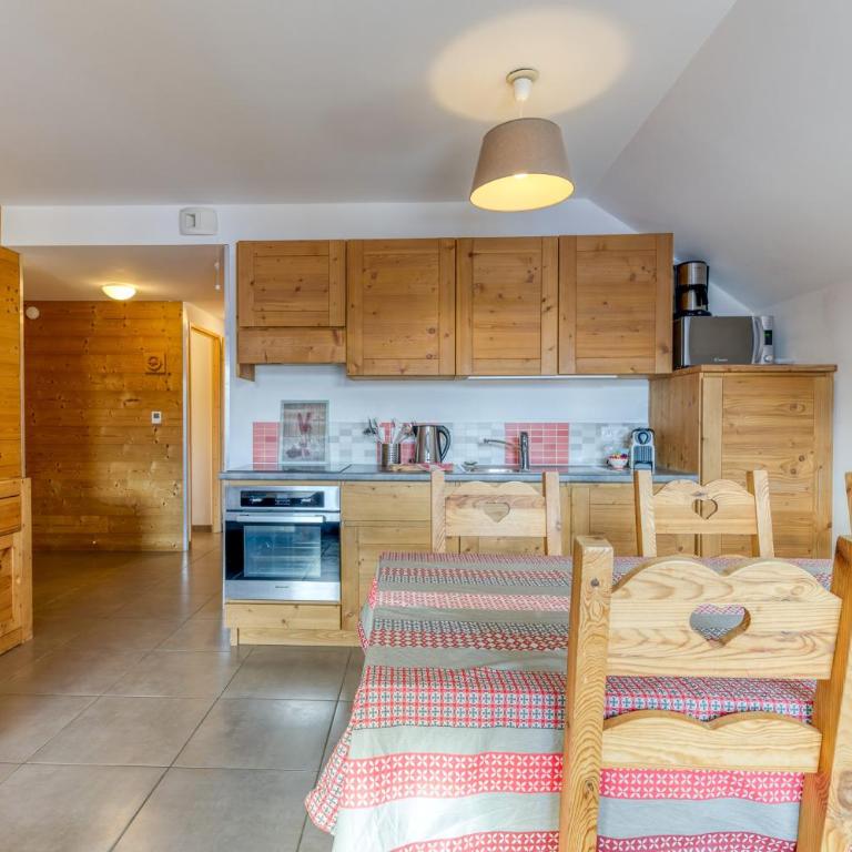 Chalet Arvina - Appartement 3 Chambres Premium avec Balcon - 7