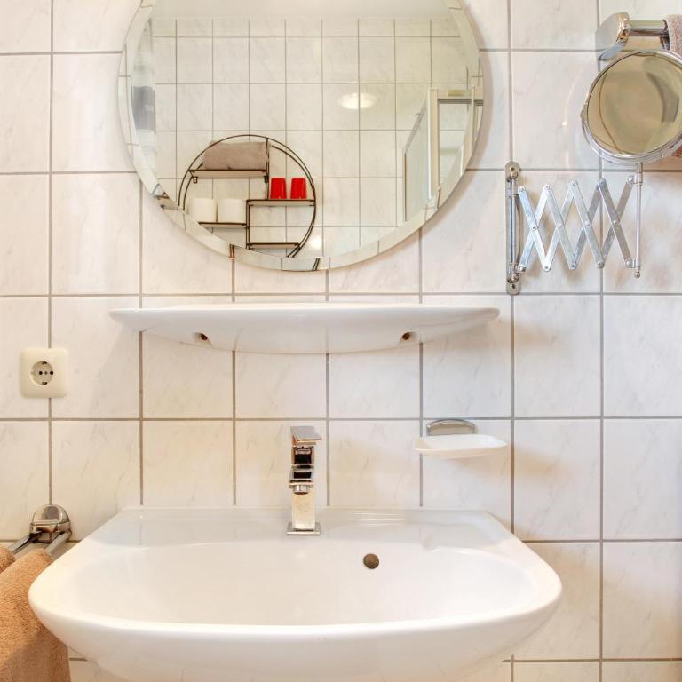 Ferienwohnungen Hackerhof - Superior Apartment mit 1 Schlafzimmer und Balkon - 14