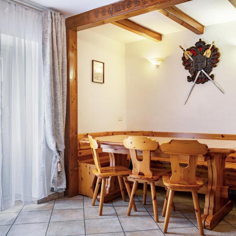 Luxe Historic Chateau Ciasa Soldà 1 - Appartamento Superior con Balcone - 15