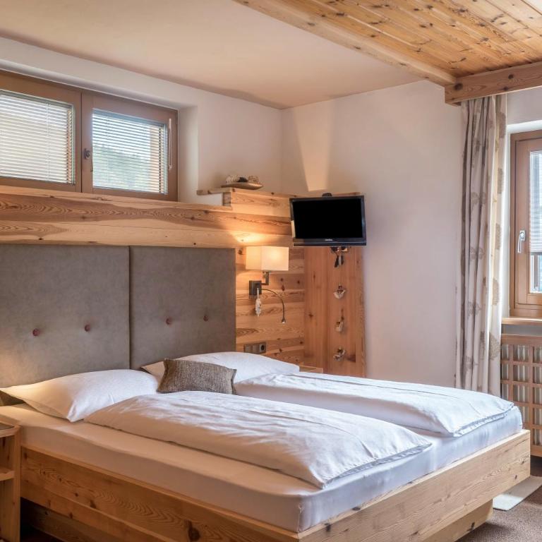 Haus Sonnegg Sonnenuntergang - One-Bedroom Apartment with Garden View - 1