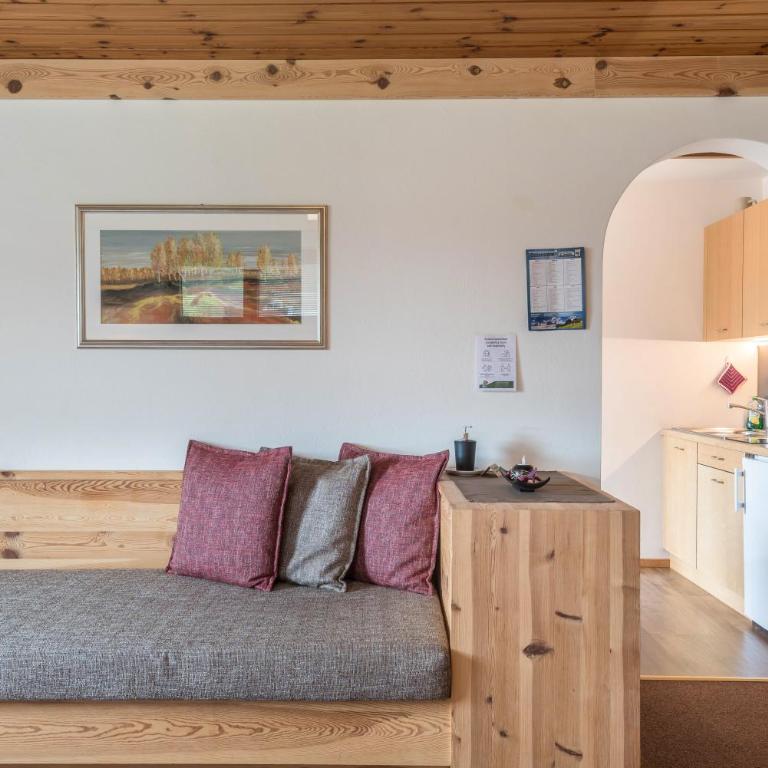 Haus Sonnegg Sonnenuntergang - One-Bedroom Apartment with Garden View - 15
