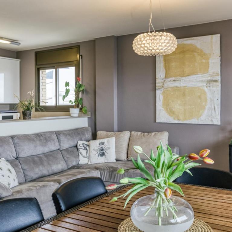 Roses Frontline perfect for family - Three-Bedroom Apartment with Water View - 4
