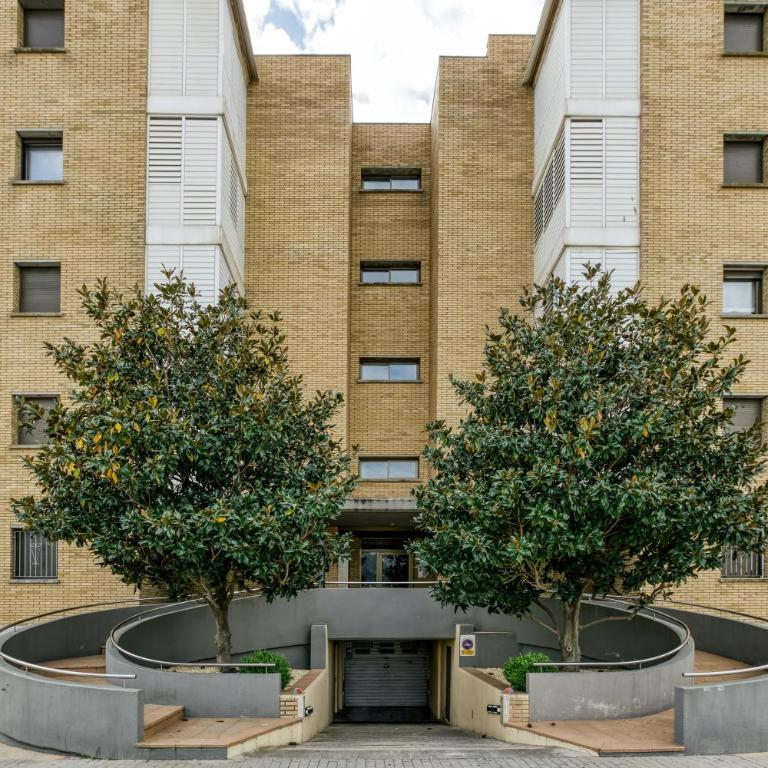Roses Frontline perfect for family - Three-Bedroom Apartment with Water View - 27