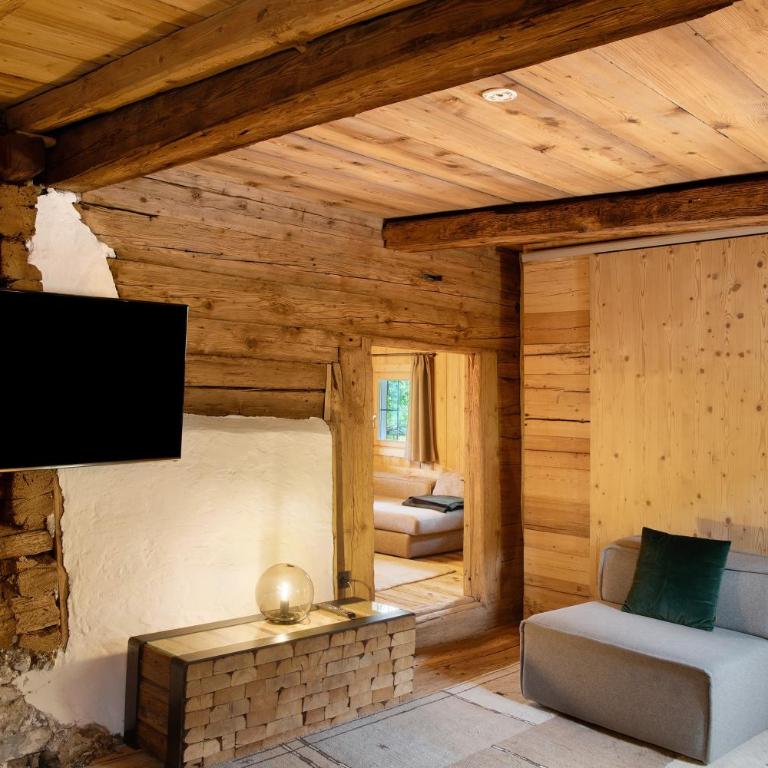 Berghaus Wiesegg - Uriges Tiroler - Premium Apartment mit 3 Schlafzimmern und Balkon - 30