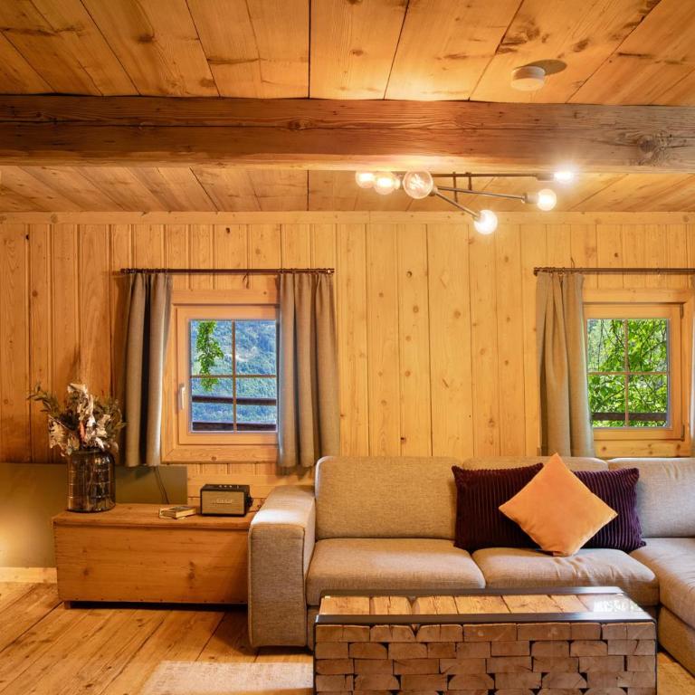 Berghaus Wiesegg - Uriges Tiroler - Premium Apartment mit 3 Schlafzimmern und Balkon - 7