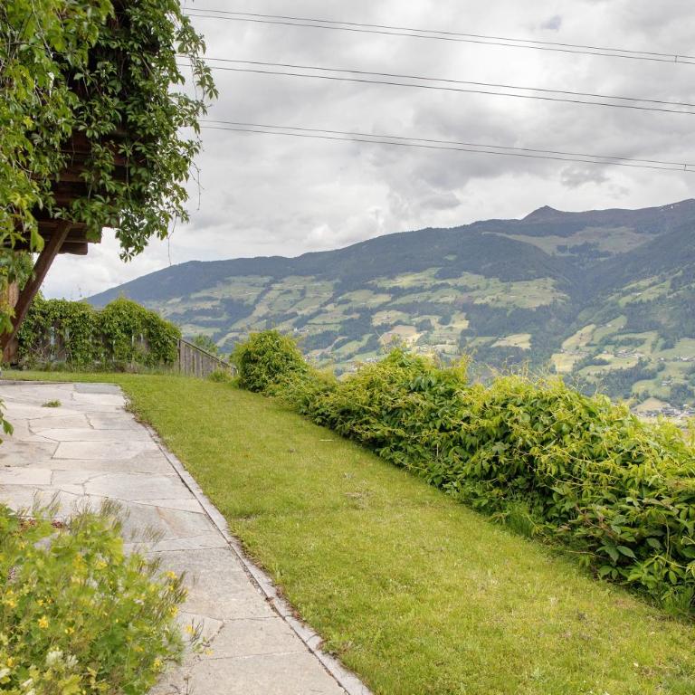 Berghaus Wiesegg - Uriges Tiroler - Premium Apartment mit 3 Schlafzimmern und Balkon - 38