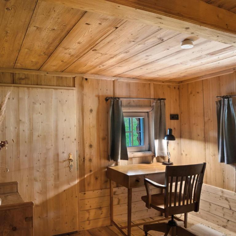 Berghaus Wiesegg - Uriges Tiroler - Premium Apartment mit 3 Schlafzimmern und Balkon - 15