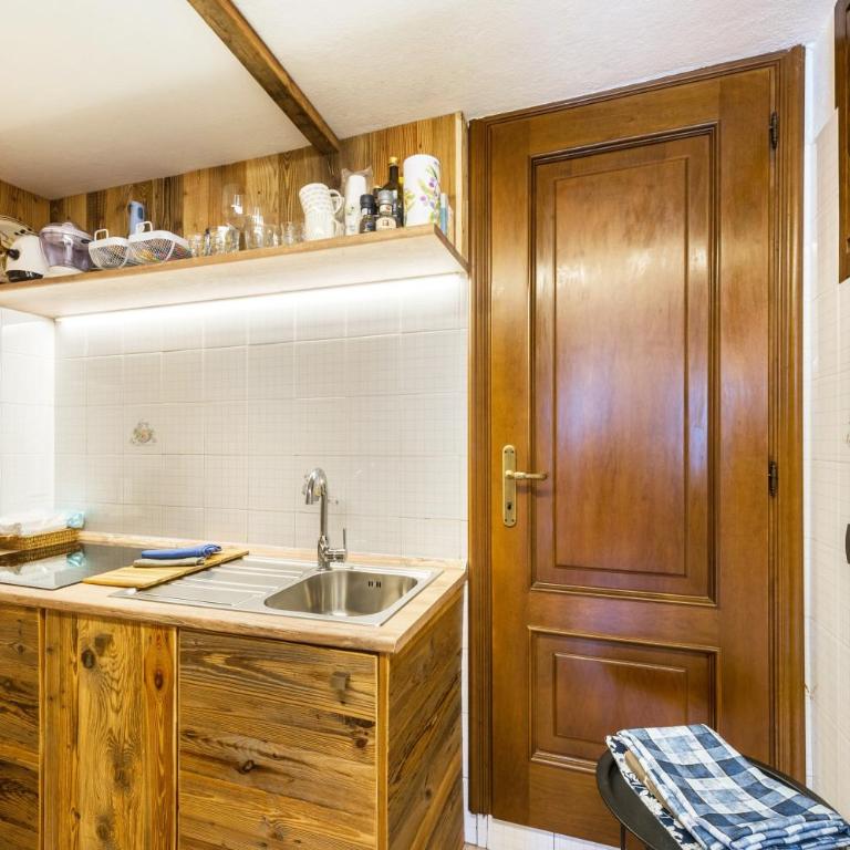 Il Nido di Letizia - Appartamento Superior con 1 Camera da Letto e Balcone - 6