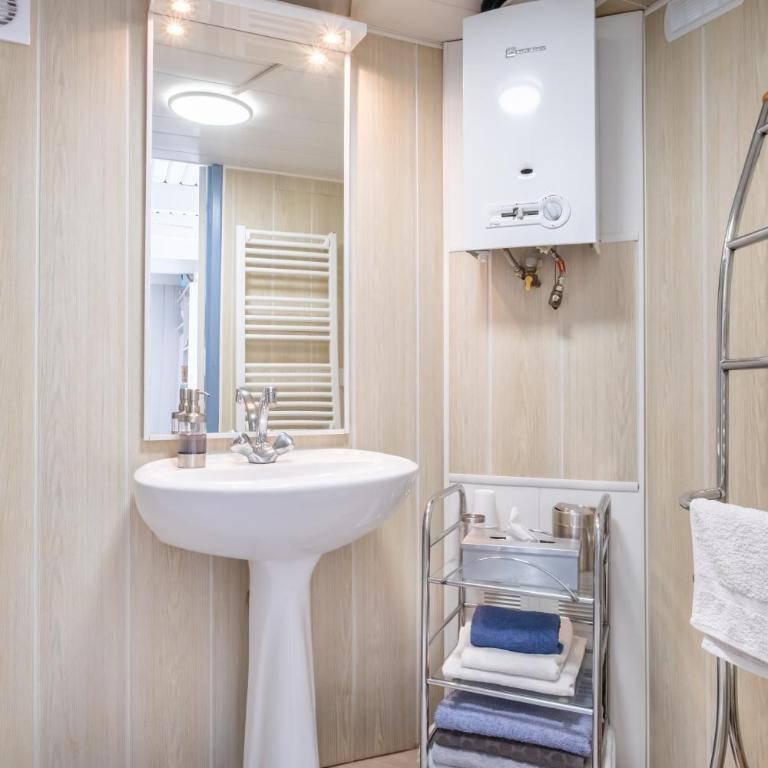 Cottage Provençal piscine et spa - Appartement 3 Chambres Premium avec Balcon - 17