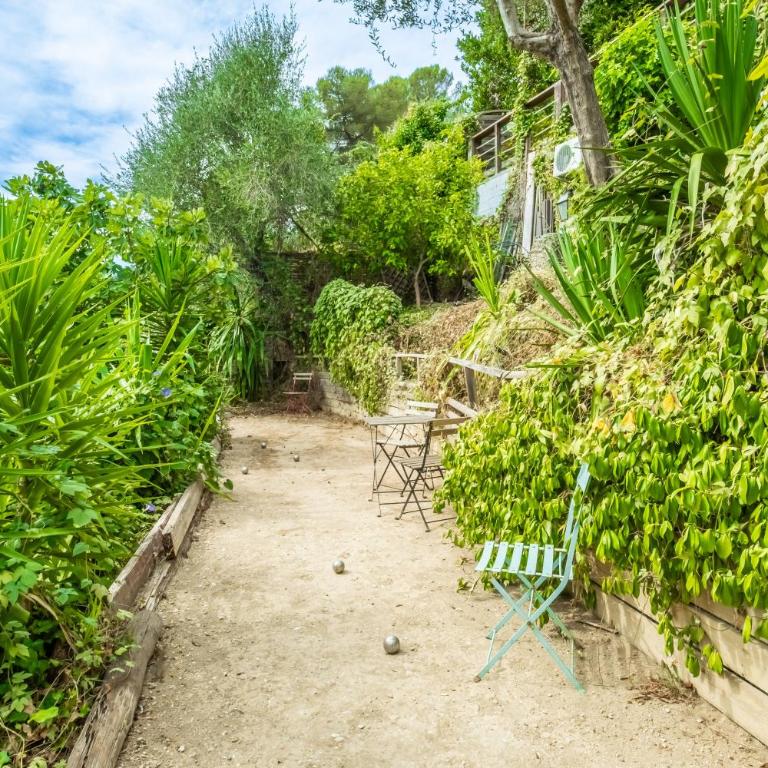 Cottage Provençal piscine et spa - Appartement 3 Chambres Premium avec Balcon - 24