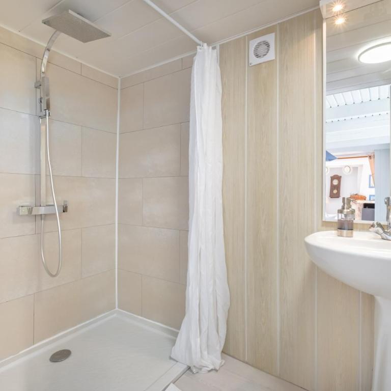 Cottage Provençal piscine et spa - Appartement 3 Chambres Premium avec Balcon - 16