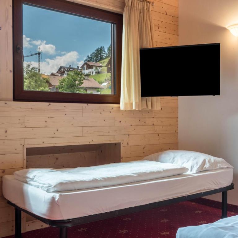 Hotel Residence Gardena Saslong - Appartamento Deluxe con 2 Camere da Letto e Vista Giardino - 16