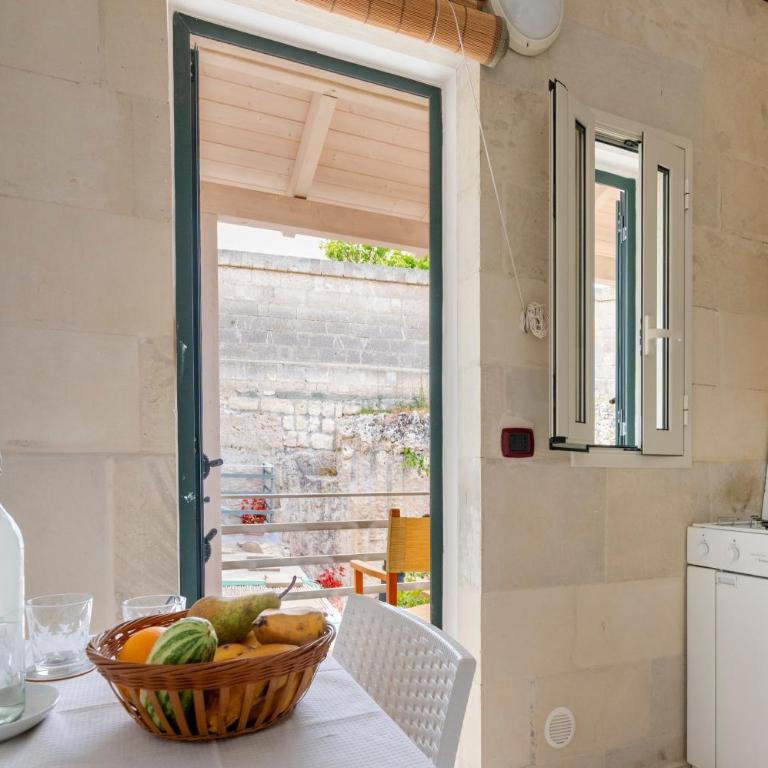 Atenaion Otranto - Appartamento Deluxe con 2 Camere da Letto e Vista Giardino - 4