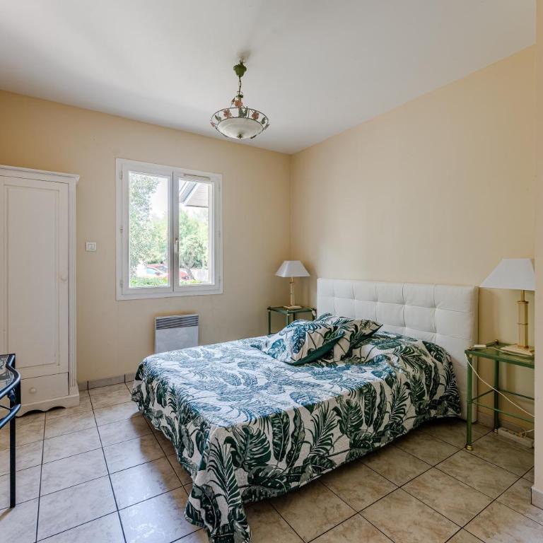 Villa Les Tamaris 8 Personnes - Villa - Vue sur Jardin - 13