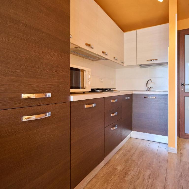 San Vincenzo San Luigi 261 - Appartamento Deluxe con 2 Camere da Letto e Vista Giardino - 18