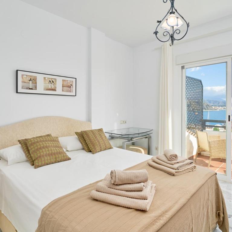 Casa Maritima - Three-Bedroom House - 10
