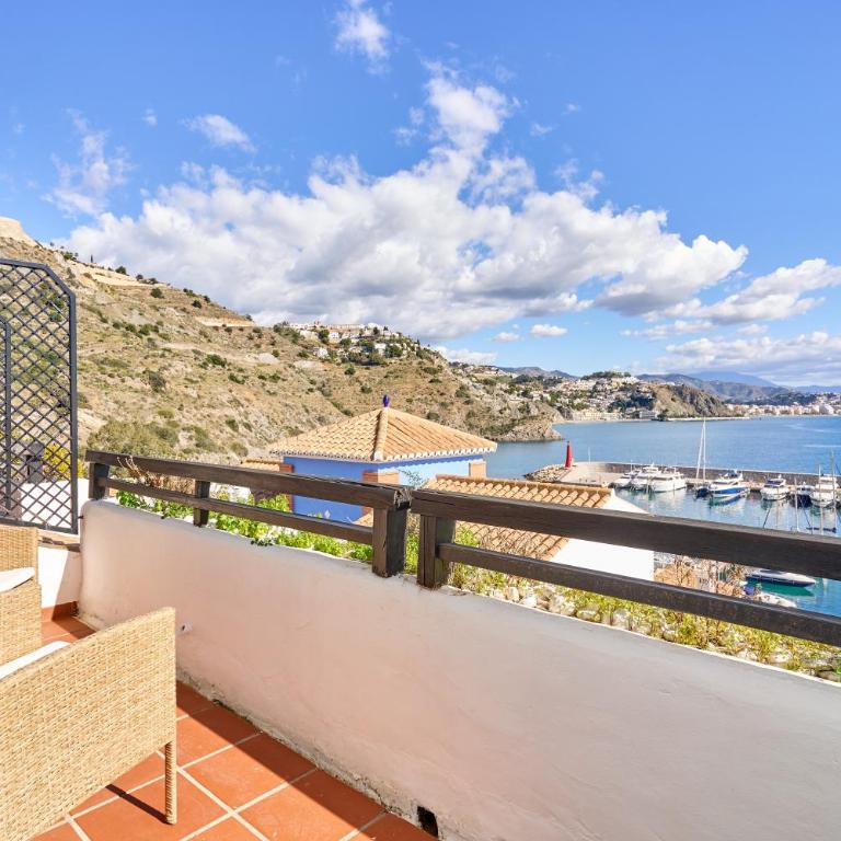 Casa Maritima - Three-Bedroom House - 1