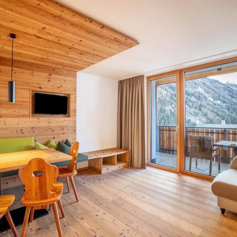 Stoana Apt 4-1 - Deluxe-Apartment mit 2 Schlafzimmern und Gartenblick - 7