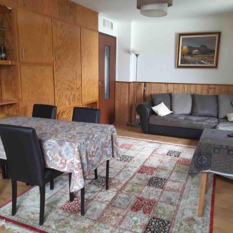 Appartement Chaleureux La Montagne - Appartement 2 Chambres Deluxe avec Balcon - 19