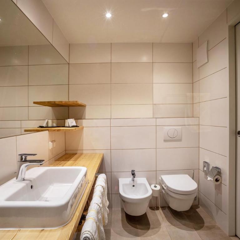 Stoana Apt 3-2 - Appartamento Deluxe con 2 Camere da Letto e Vista Giardino - 14