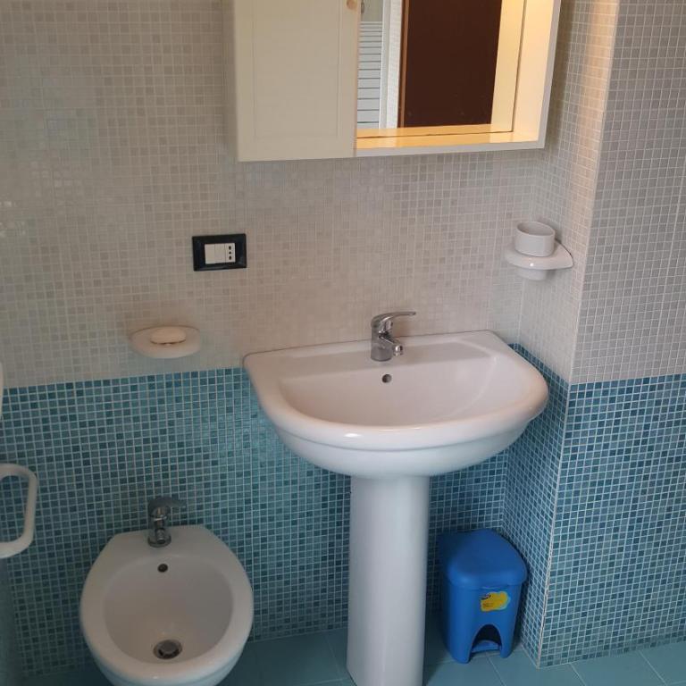 Torre dell'orso centralissima vista mare - Appartamento Deluxe con 2 Camere da Letto e Vista Oceano - 15