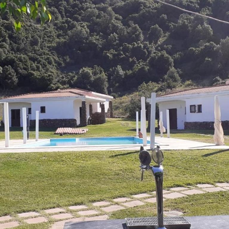 Resort Con Piscina- La Fattoria - Habitación Triple con ducha - 16