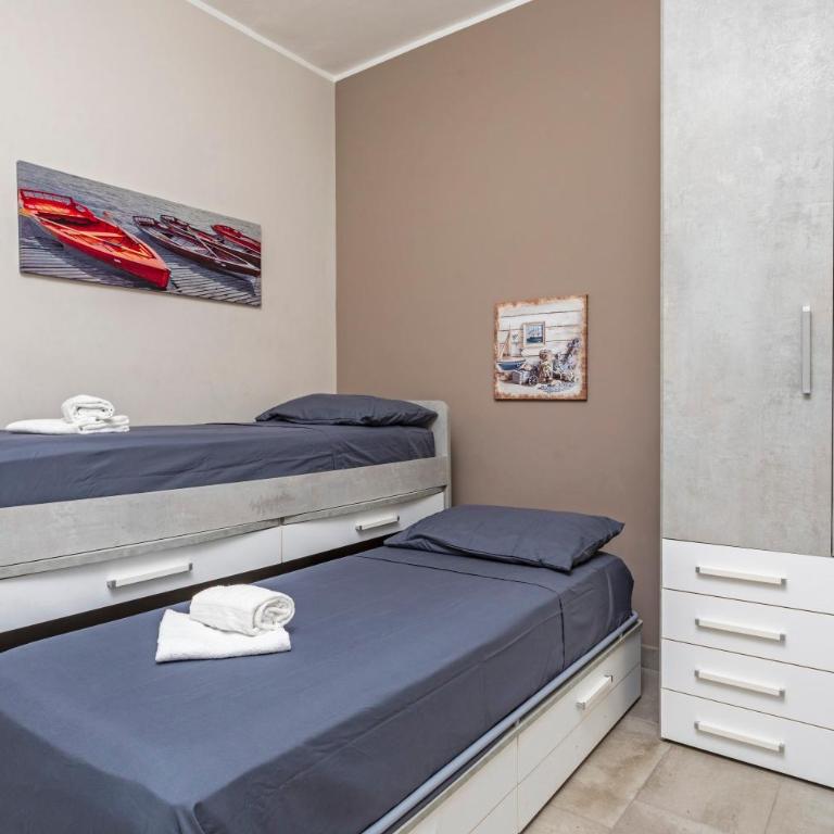 Holiday Home Castello - Three-Bedroom Apartment with Water View - 11