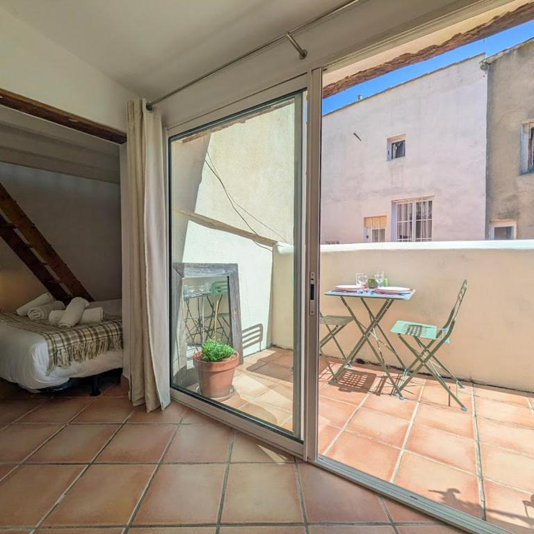 Grand studio, coin nuit & terrasse, plein centre - Apartment mit 1 Schlafzimmer - 7
