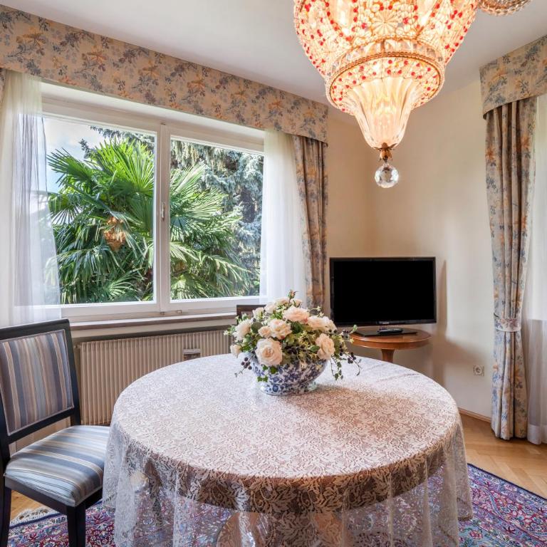 Villa Coris Ferienwohnung Magnolia - Appartamento Deluxe con 2 Camere da Letto e Vista Giardino - 5